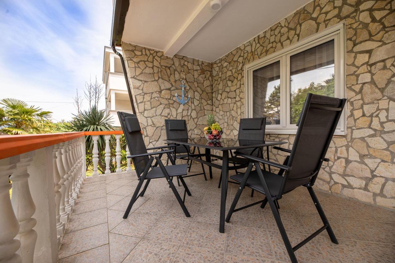 Apartments Vugrin Šilo Eksteriør billede