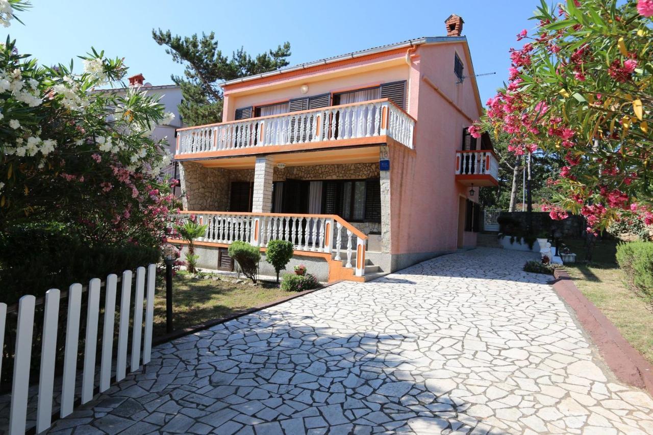 Apartments Vugrin Šilo Eksteriør billede