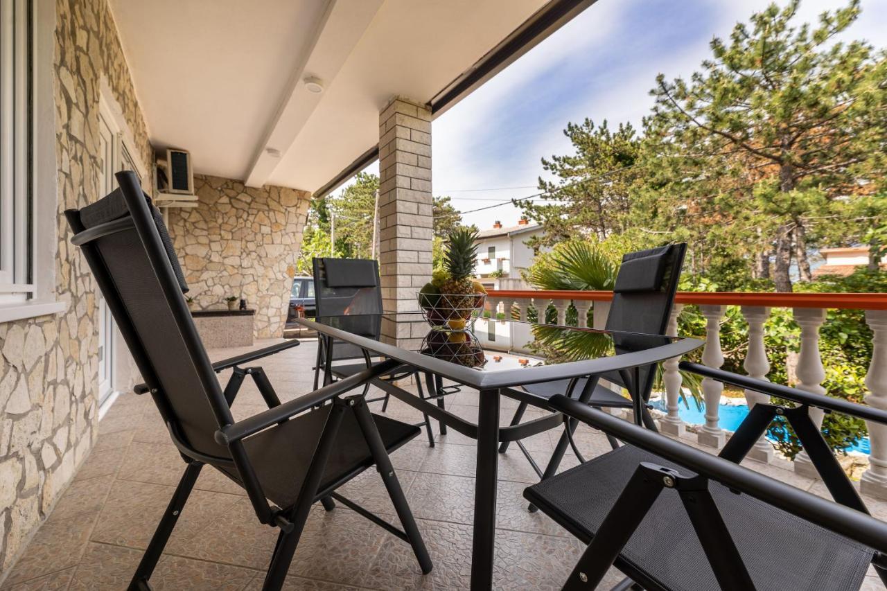 Apartments Vugrin Šilo Eksteriør billede